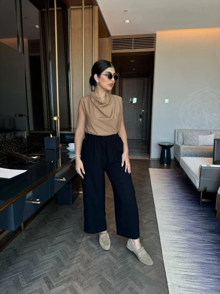 Beige Linen Blouse & Black Crepe Trousers IB1029